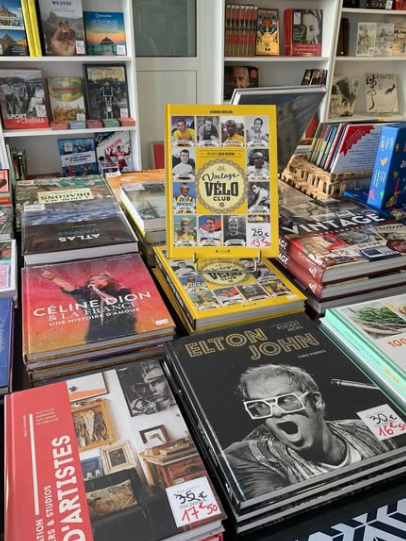 Livres documentaires à destockage et des livres à royan